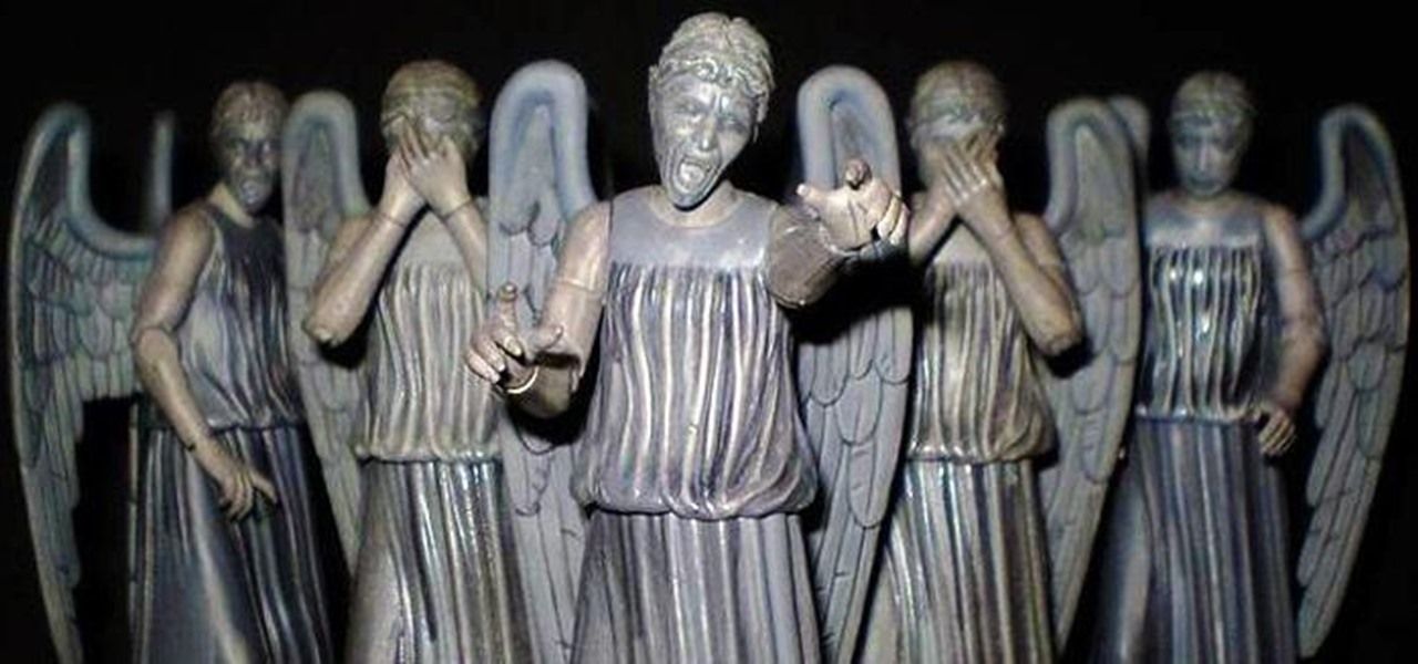 Geekify Your Christmas Tree with This Dr. Who 'Weeping Angel' Tree ...