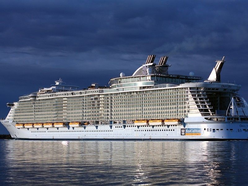 Royal Caribbean International Cruise Ship Wallpaper free desktop ...