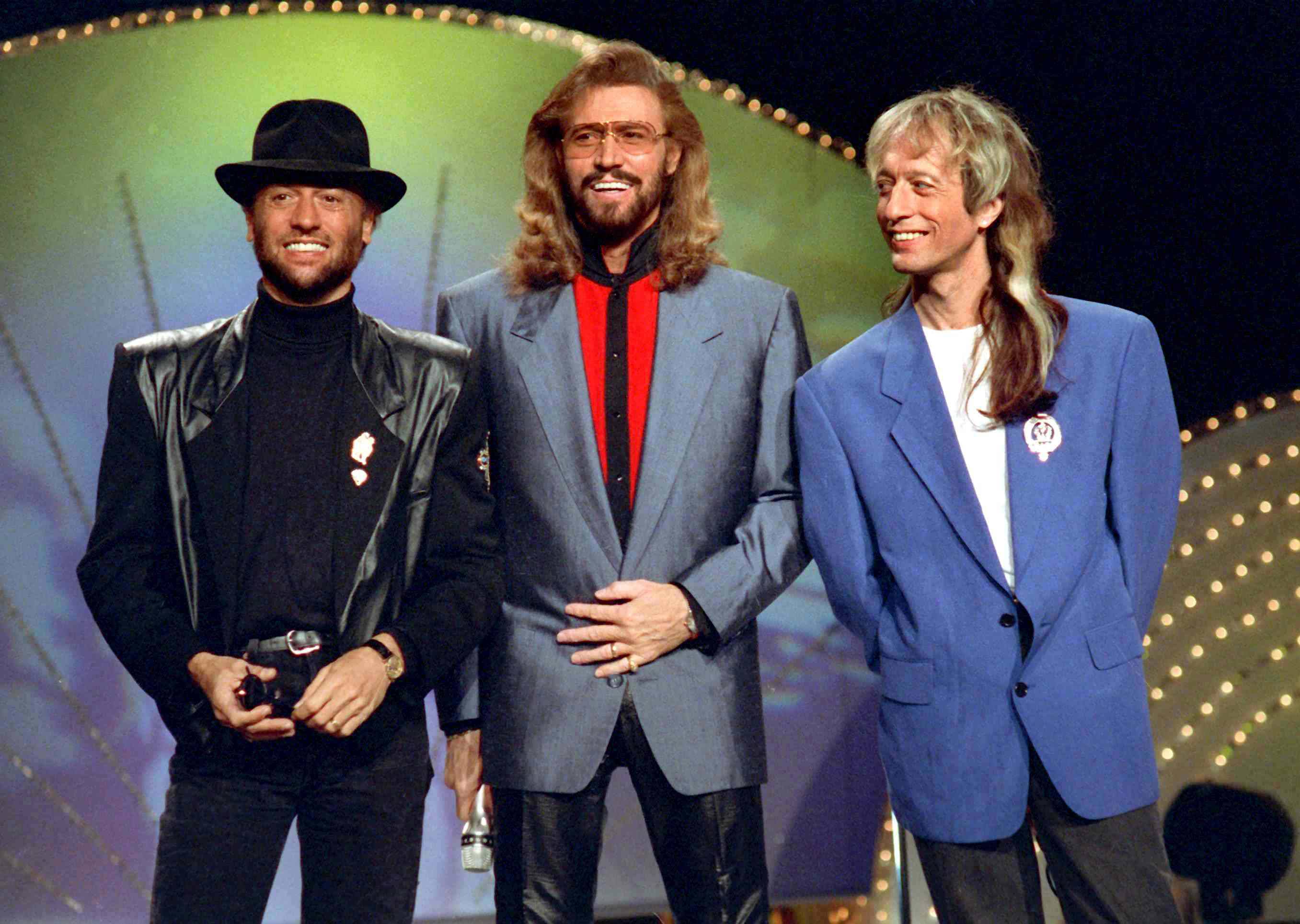 2713x1929px 1166347 Bee Gees 342.04 KB