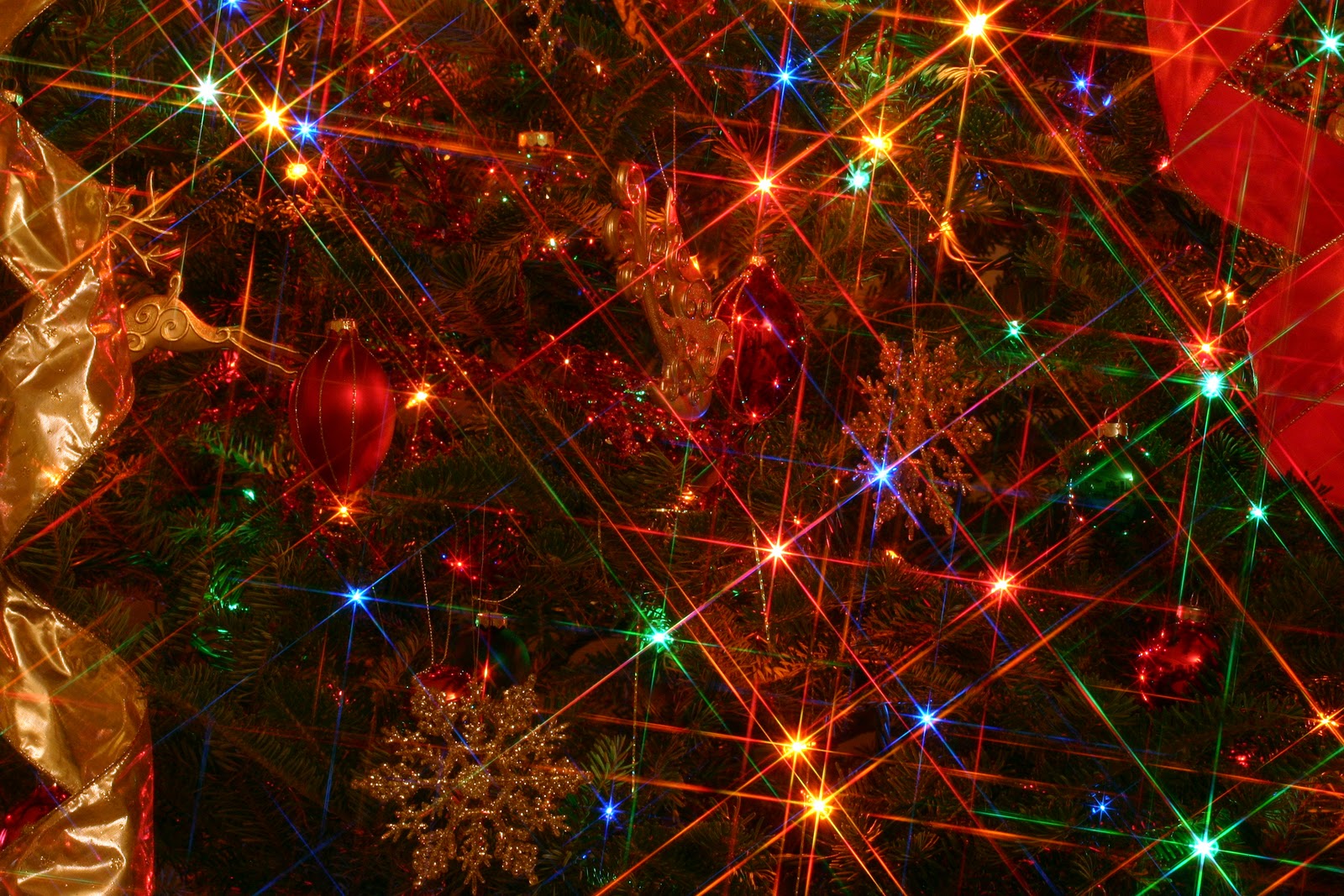 2015 Christmas lights background - wallpapers, images, photos