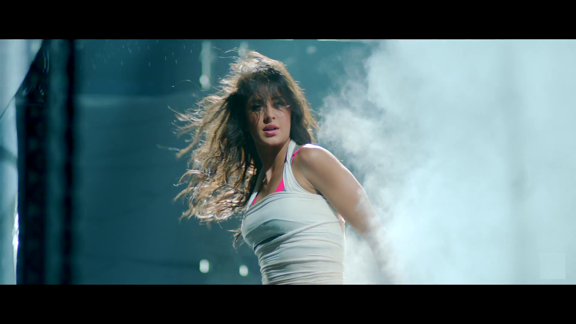 Hot Crazy Katrina Kaif in Dhoom 3 Movie | HD Wallpapers