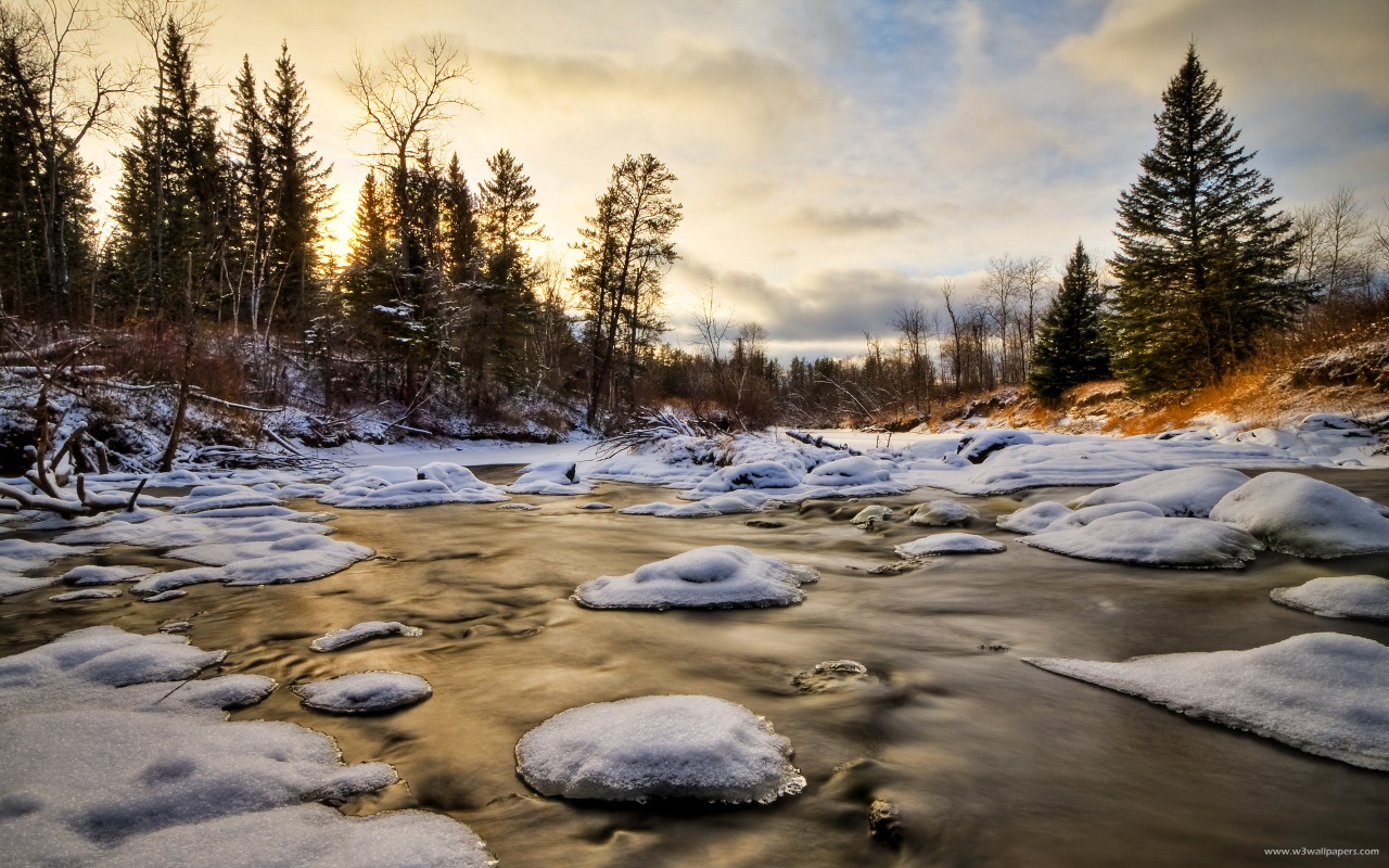 A beautiful scene of winter snow on the ground. - HD Wallpapers