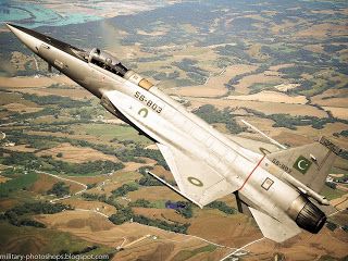 Military Photos and Photoshops: Vintage JF-17 Thunder in PAF F-104 ...