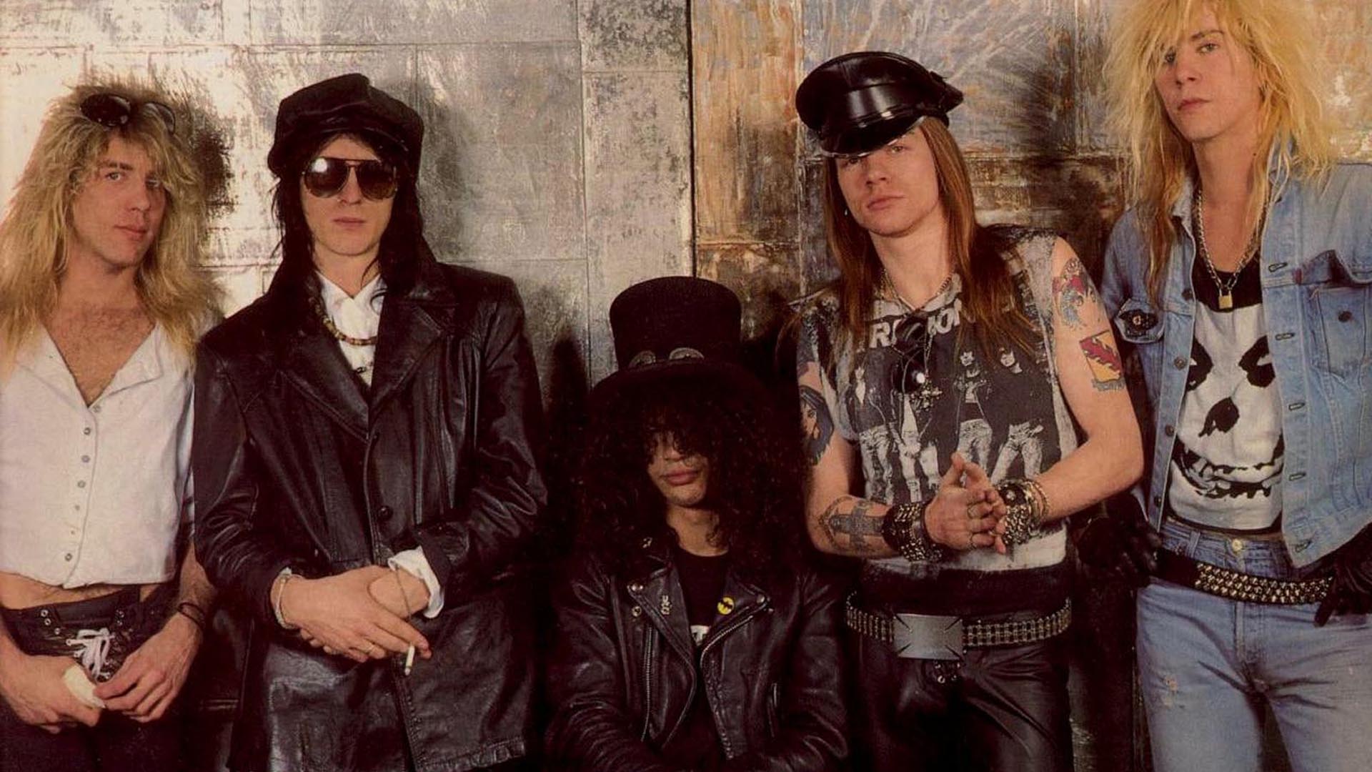 Ганзес роуз слушать. Guns n Roses. Группа Guns n’ Roses. Группа Guns n' Roses 1988. Guns n Roses 1997.