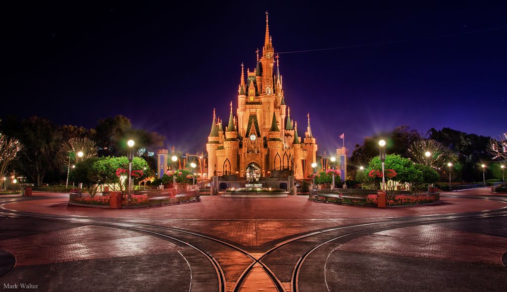 Disney world castle desktop wallpaper 8390763505 d1c0163fa4 b