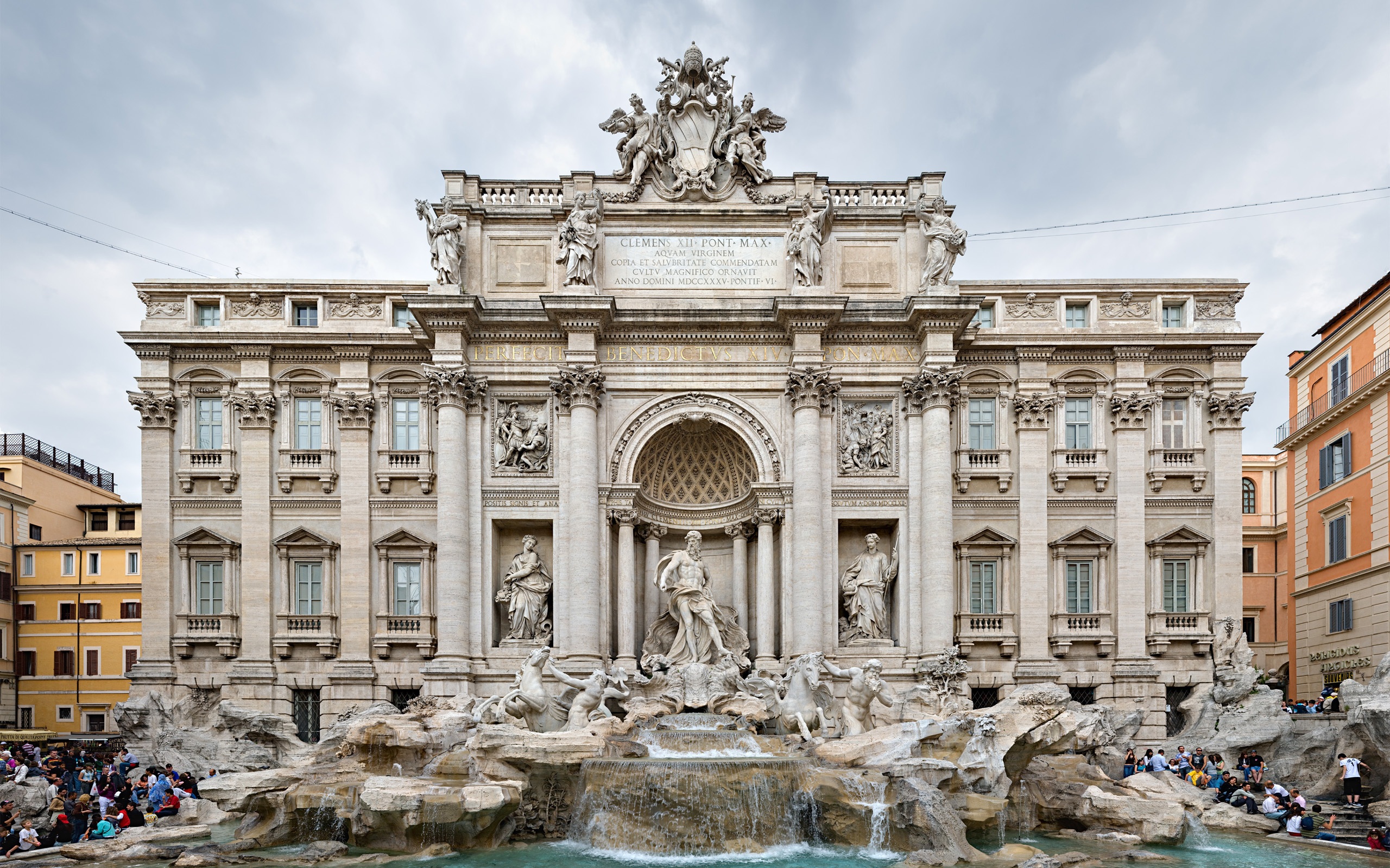 Roman fountain building Wallpaper | 2560x1600 resolution wallpaper ...