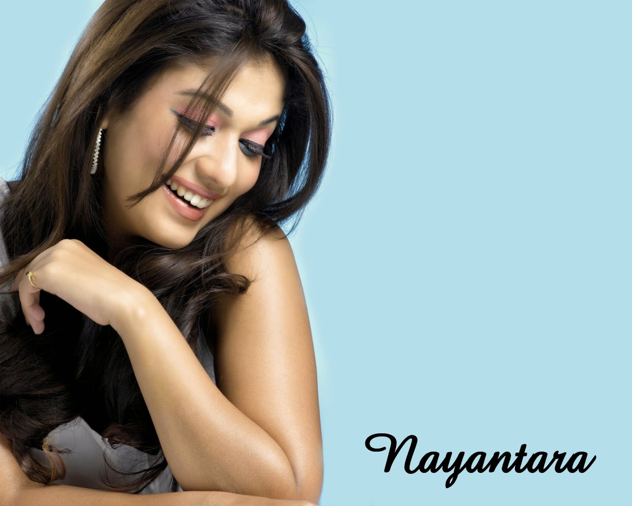 Nayanthara Hot HD Images,Pics,Photos,Wallpapers For Mobile, Android