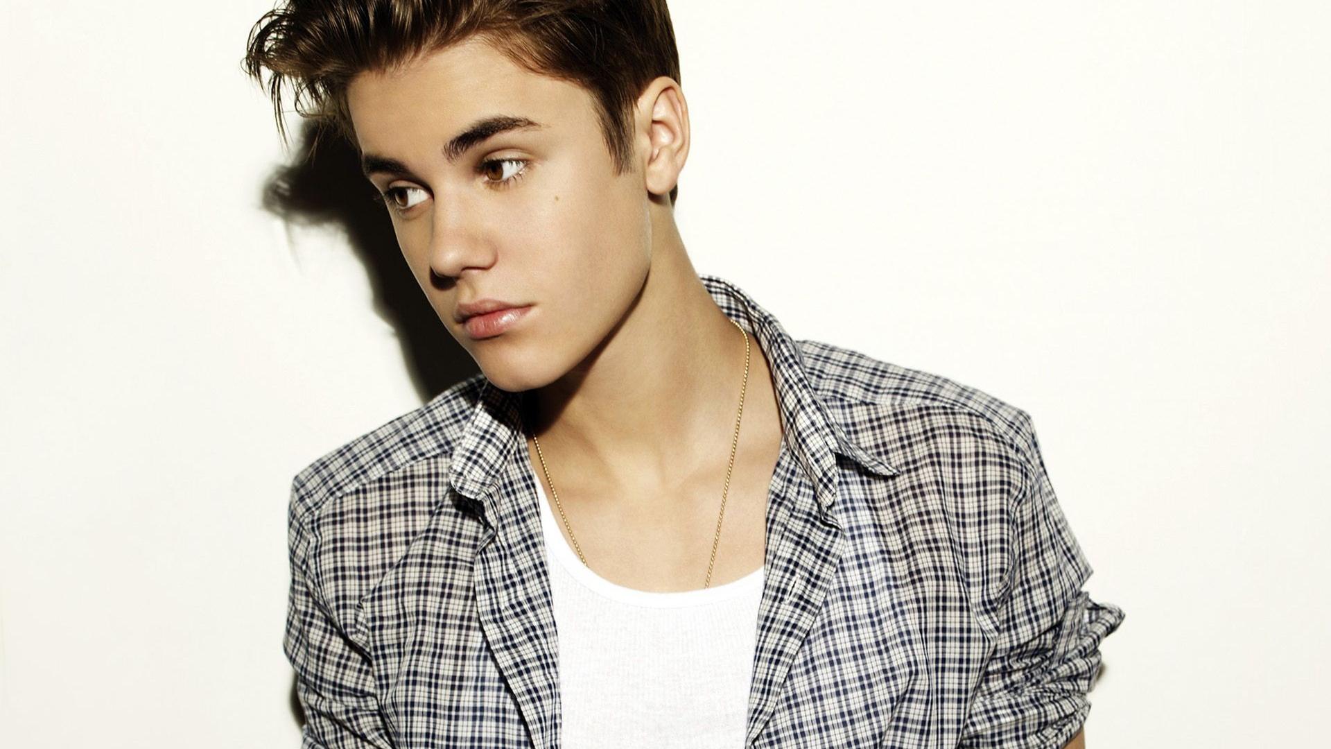 Download Justin Bieber Wallpaper For Windows #fwjnw