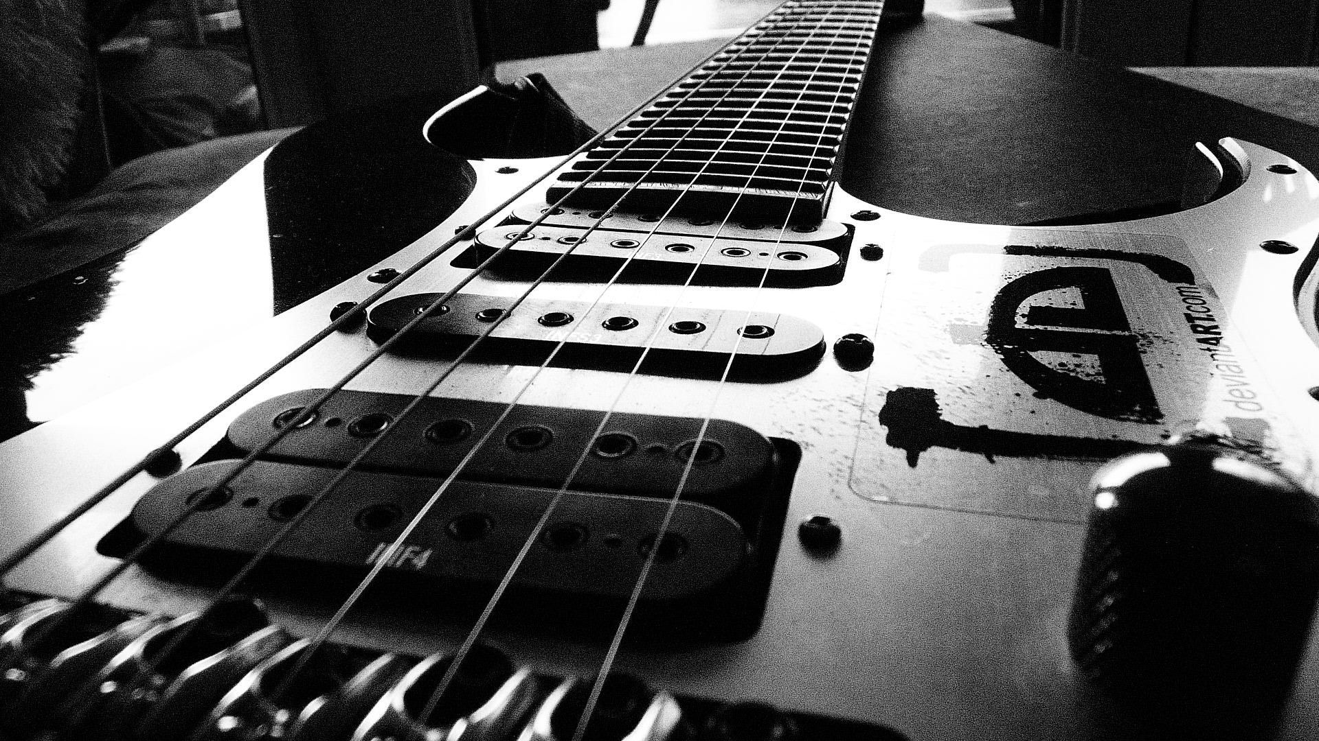 psonst: Guitar Wallpaper Black And White Images