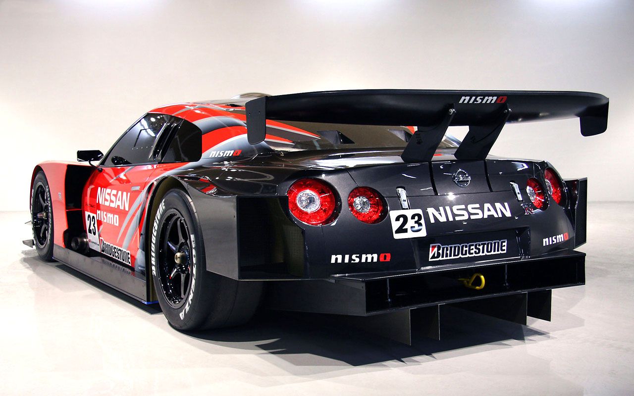 Nissan Racing Cars Wallpapers and Photos - Famous Nissan Sports Cars
