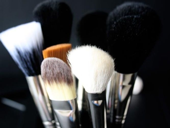 Makeup Brushes Wallpapers Group (48+)
