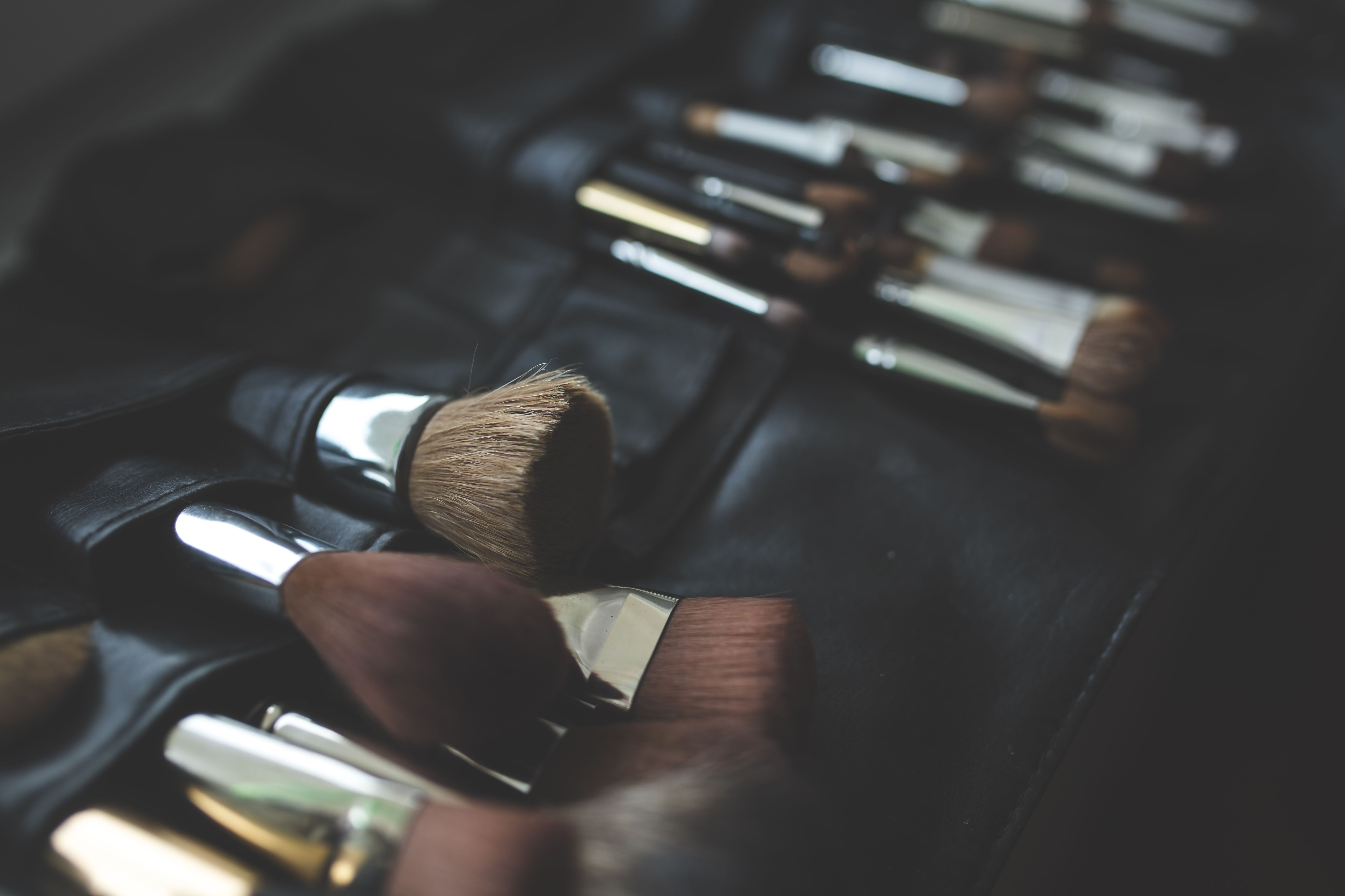 A bunch of make up brushes Free Stock Photo