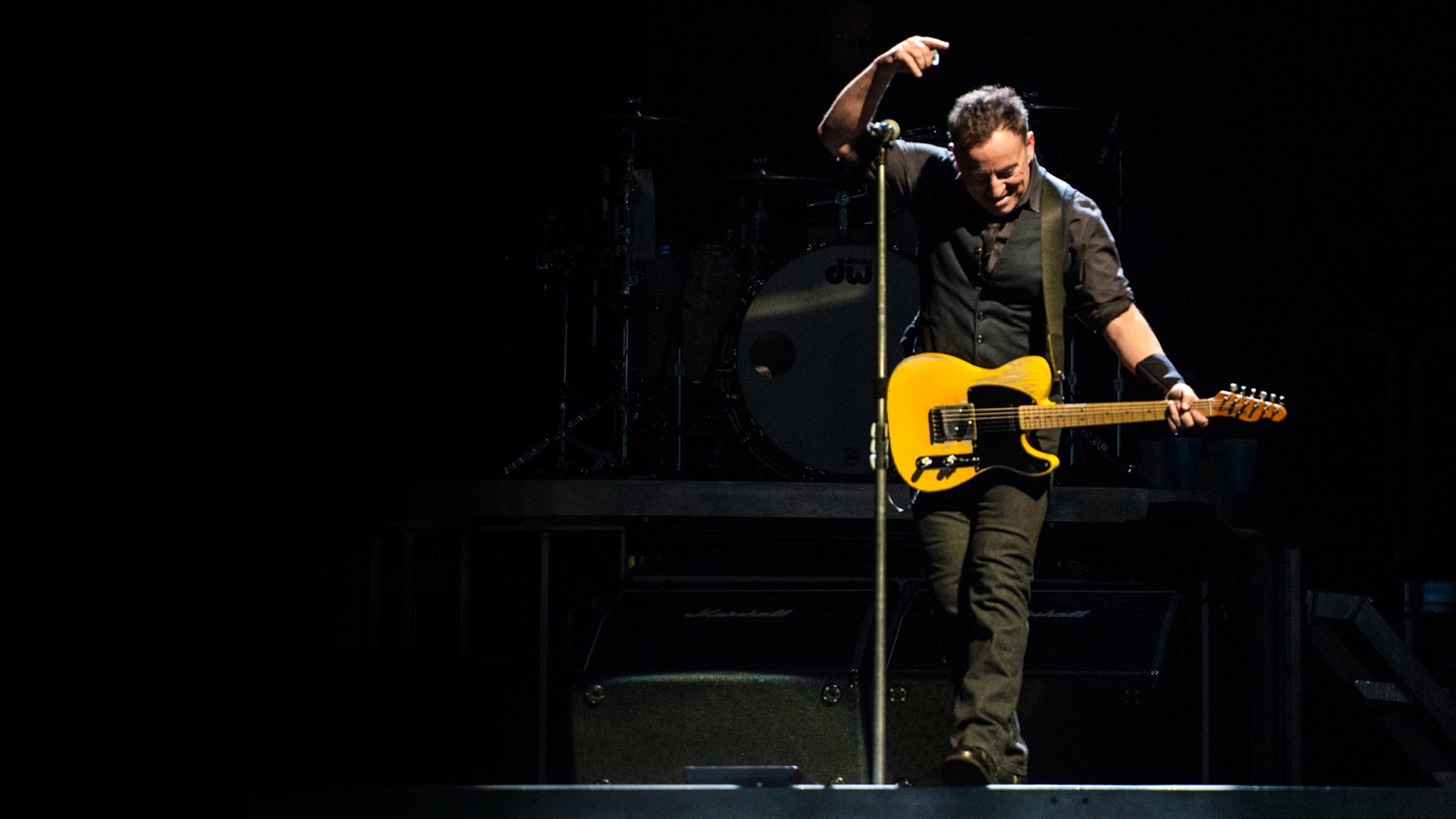 Bruce Springsteen - Stockholm 3.5.2013 full show blu-ray preview ...