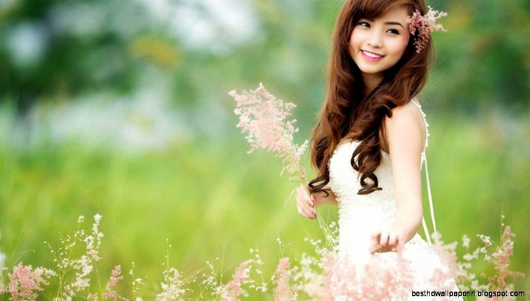 Cute Girl Wait Wallpaper Hd Pc Best HD Backgrounds