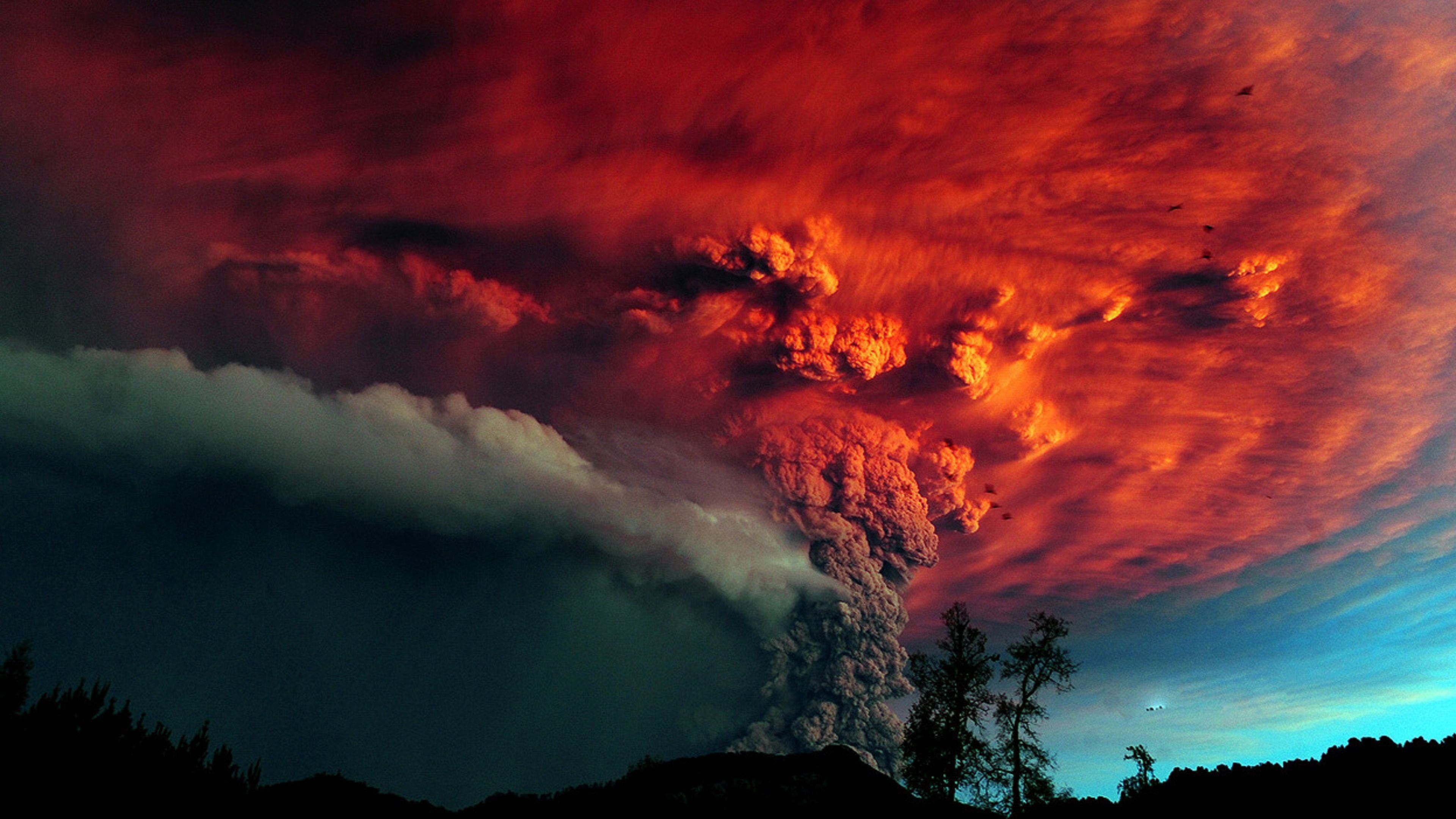 Download Wallpaper 3840x2160 Volcano, Eruption, Smoke, Colors 4K
